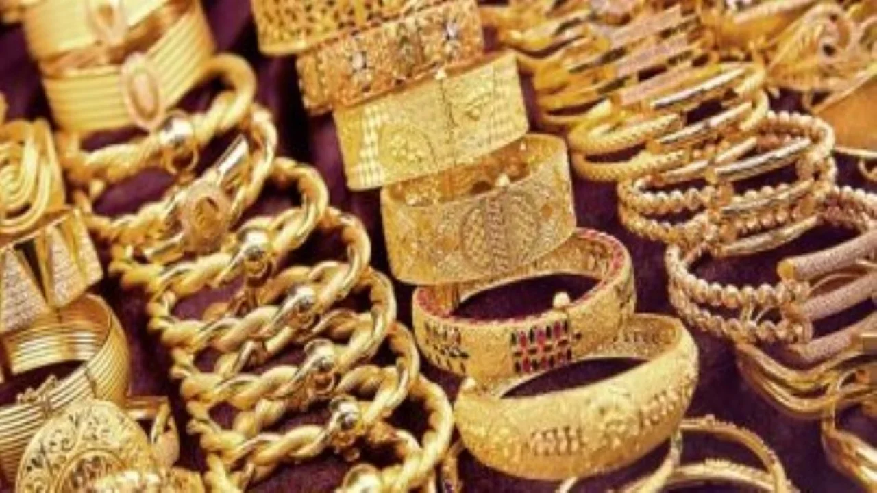 أسعار الذهب في مصر تحافظ على استقرارها مع بقاء عيار 21 عند 5900 جنيه